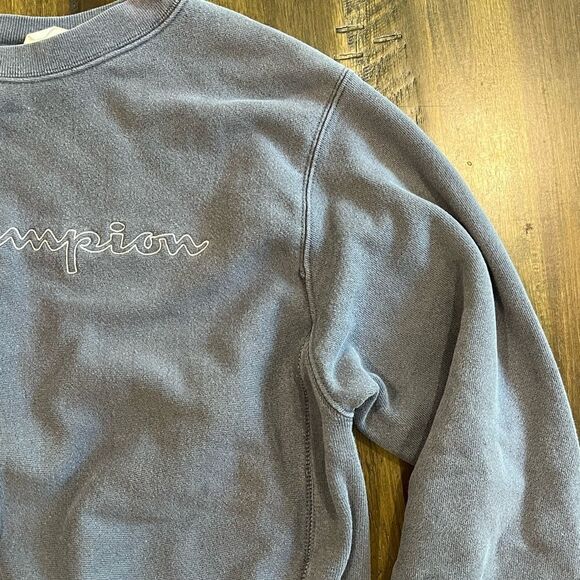 Champion Reverse Weave Gray Pullover Crew Neck Sweatshirt, Youth Size Small - Picture 2 of 13